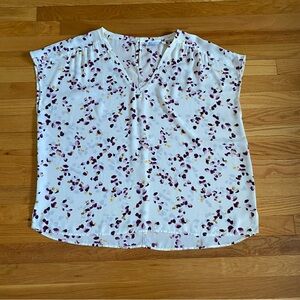 Reitmans White and Purple Floral Blouse